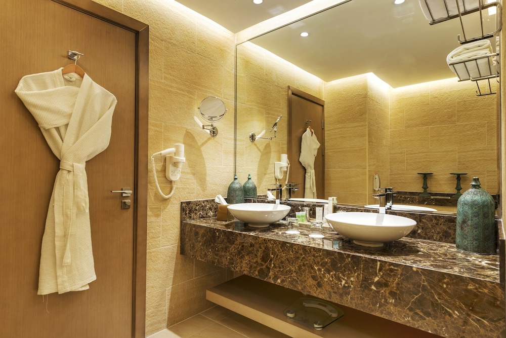 royal central hotel and resort