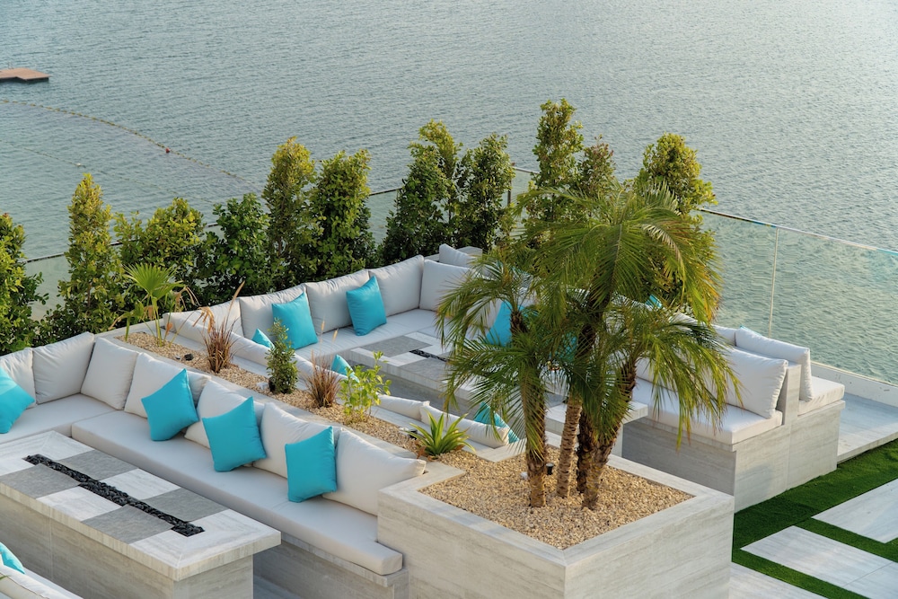 royal central hotel and resort