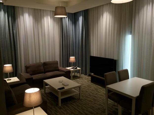 loren suites corniche