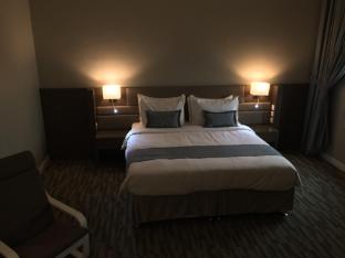 loren suites corniche