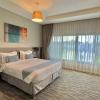 loren suites corniche