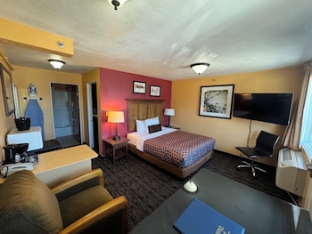 the royal victorian motel