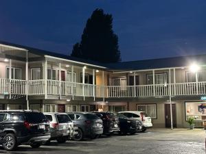 the royal victorian motel