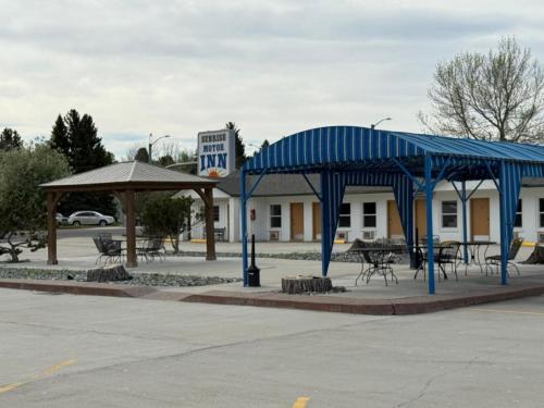 sunrise motor inn