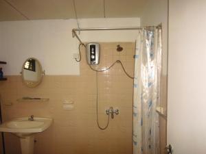 mamas villa by taprobane hostel