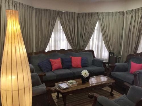 lady horton bungalow