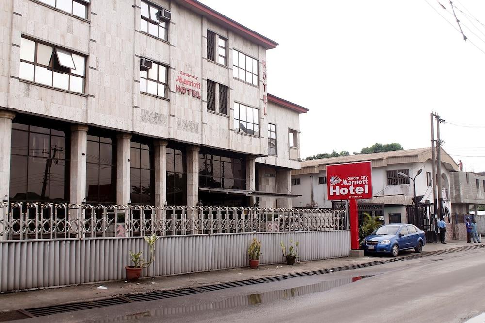 garden city marriott hotel