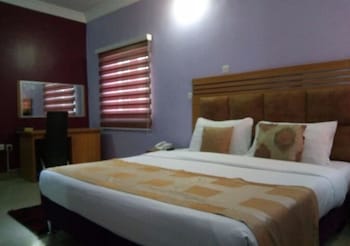 jesuit continental suites