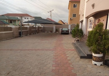 jesuit continental suites