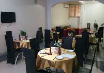 jesuit continental suites