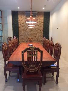 aura residence