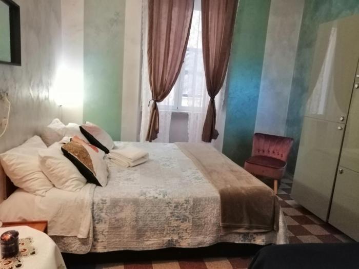 roman holidays hostel