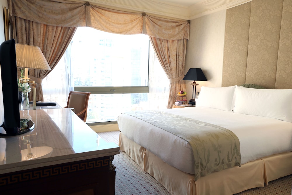 intercontinental phoenicia beirut by ihg
