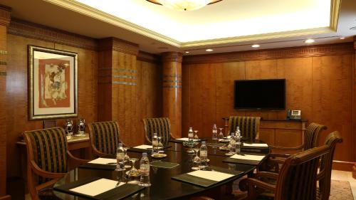 intercontinental phoenicia beirut by ihg