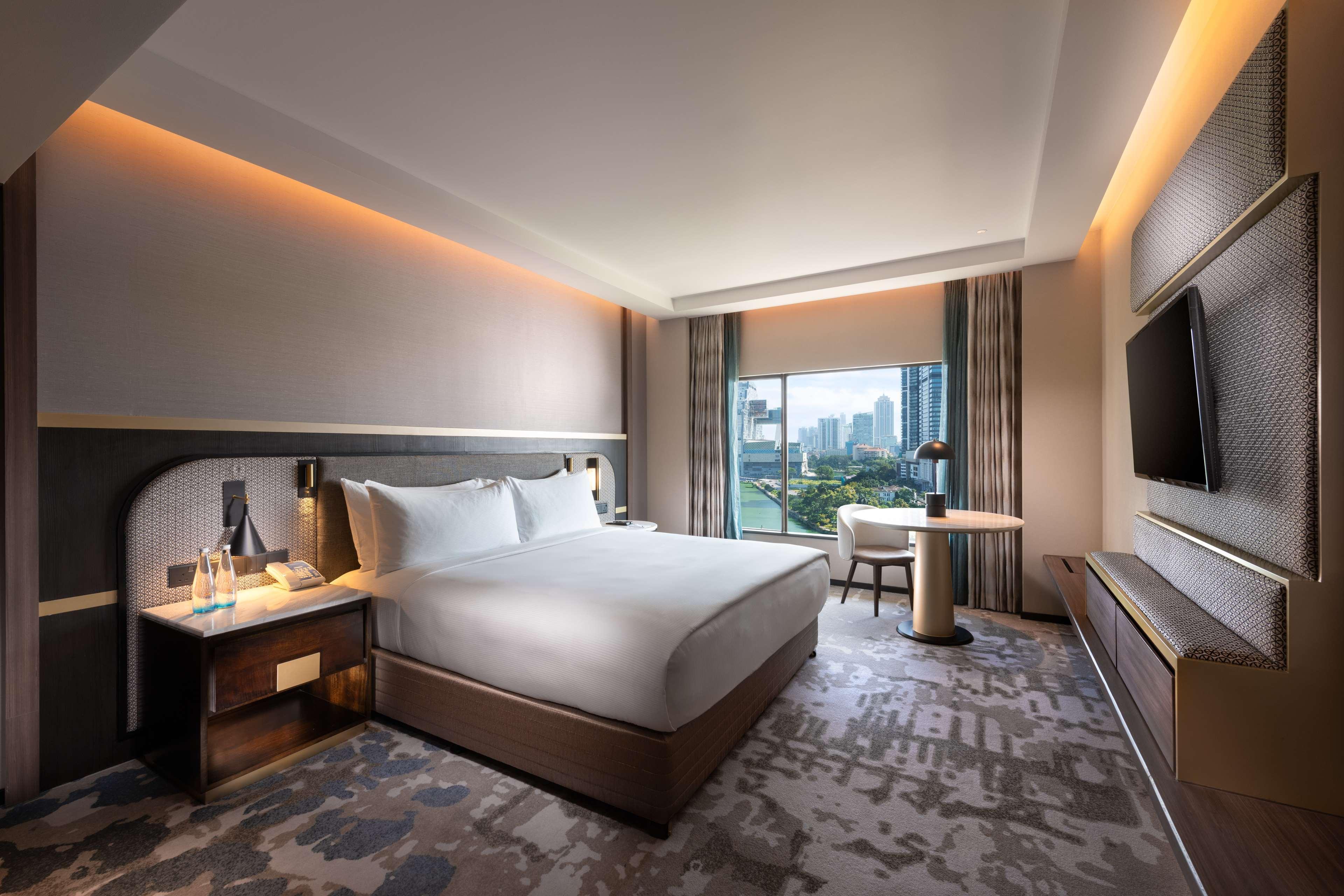 hilton colombo