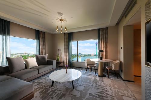 hilton colombo