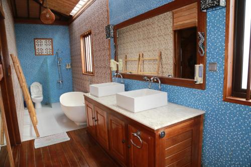 seahouse bali indah beach inn