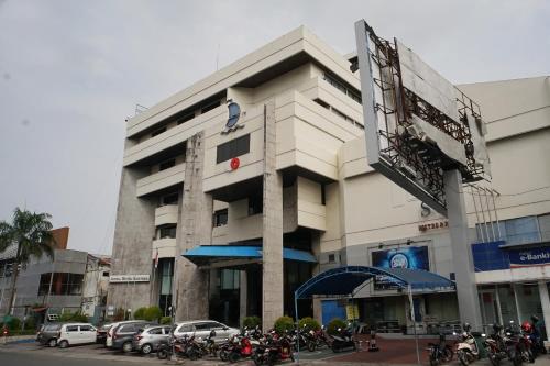 adika hotel bahtera