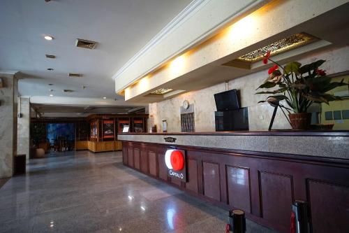 adika hotel bahtera