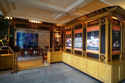 adika hotel bahtera