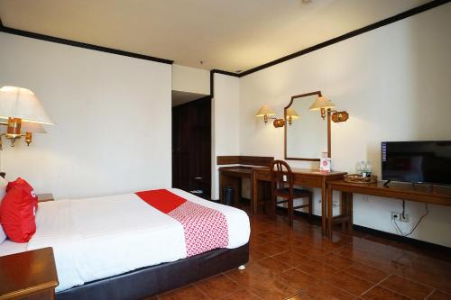 adika hotel bahtera