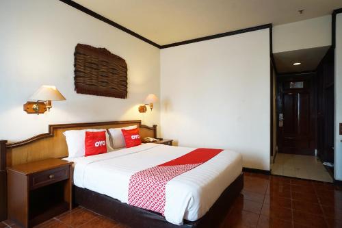 adika hotel bahtera