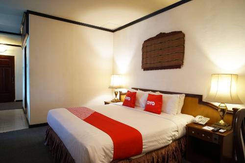 adika hotel bahtera