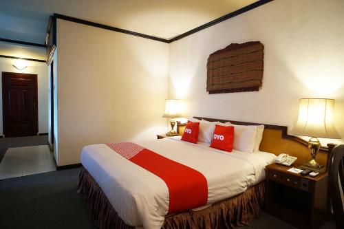 adika hotel bahtera
