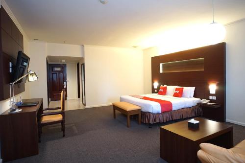 adika hotel bahtera