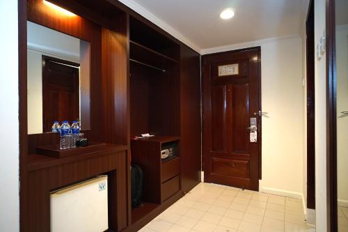 adika hotel bahtera