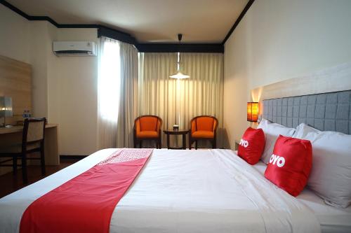 adika hotel bahtera