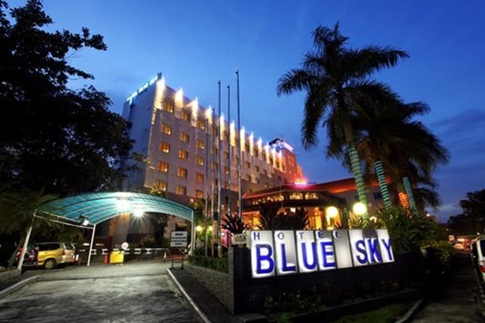 blue sky hotel