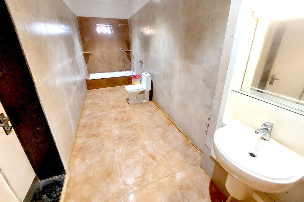 sheesh mahal desert camp