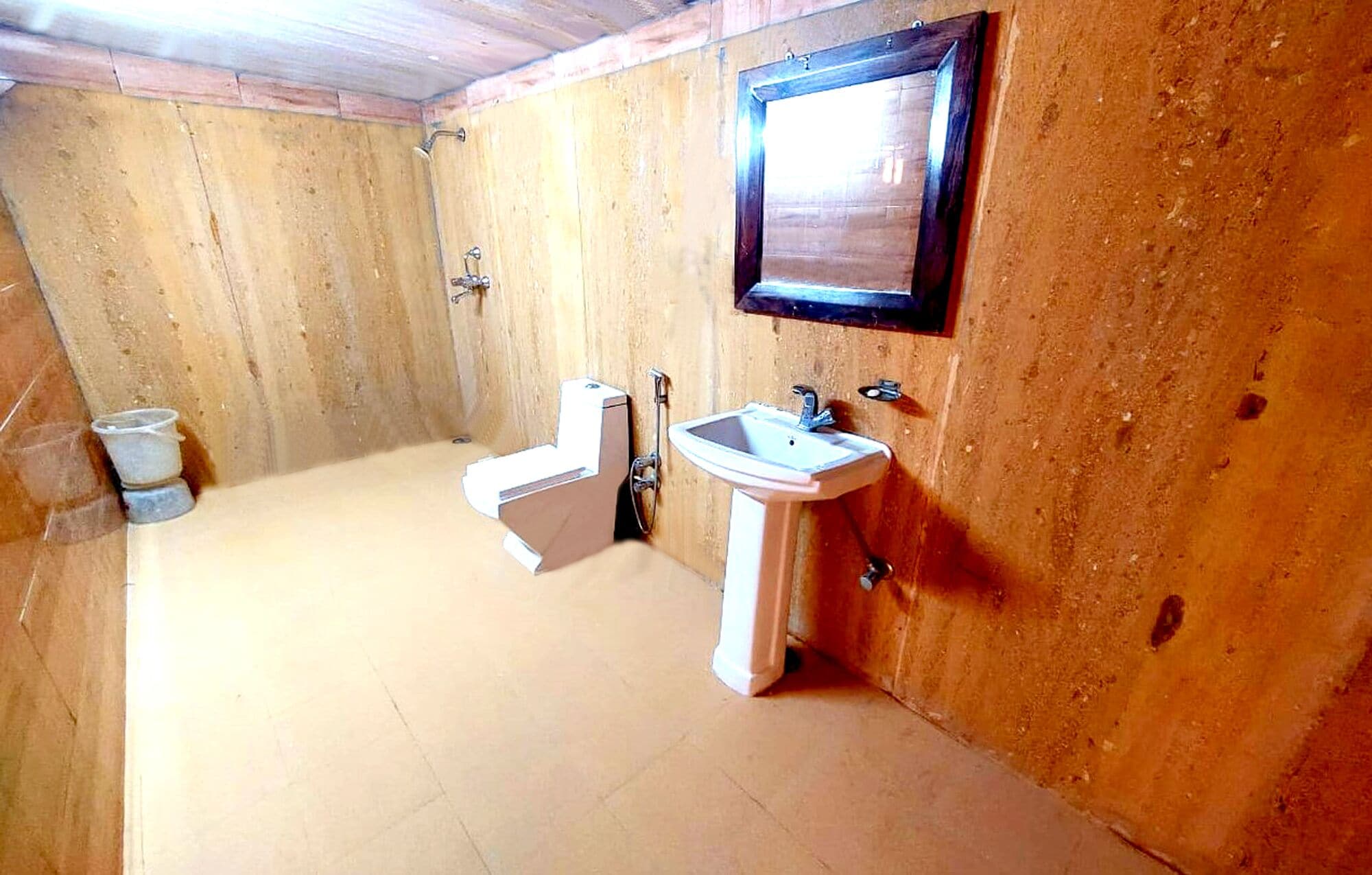 sheesh mahal desert camp