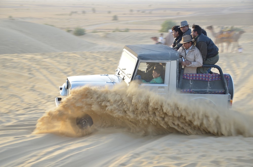 sheesh mahal desert camp