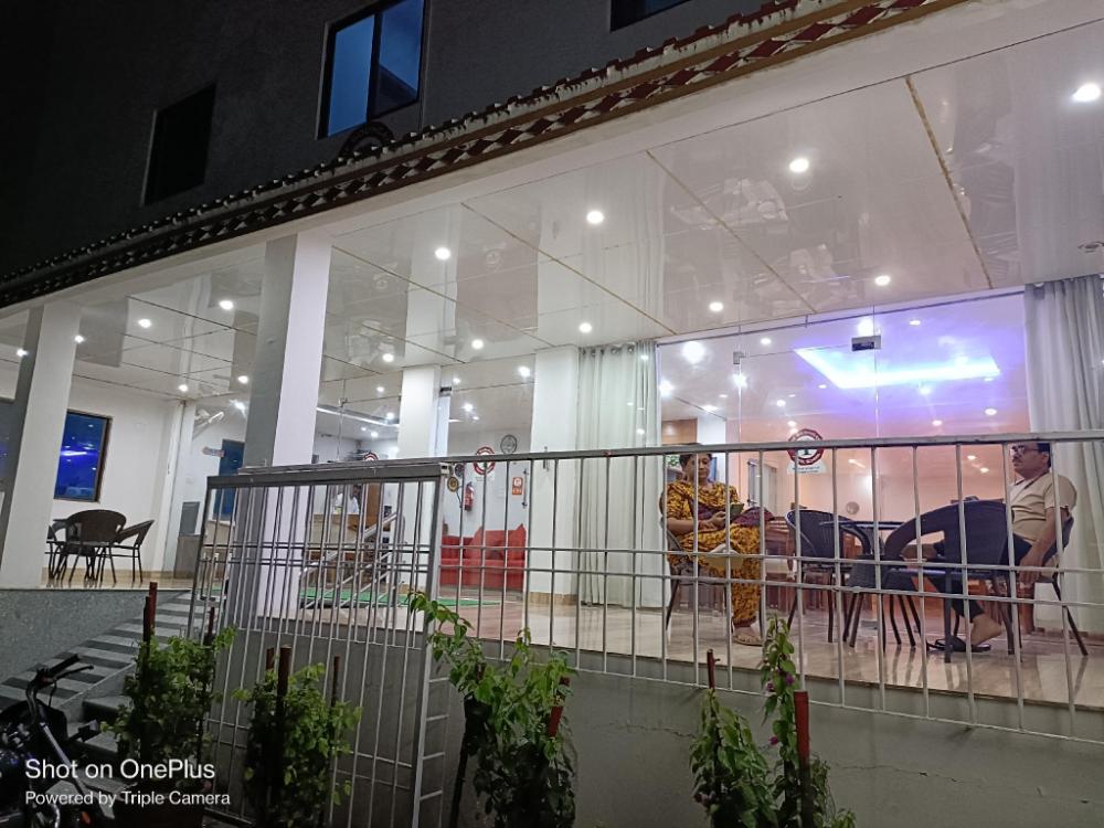 the bodhgaya hotel school