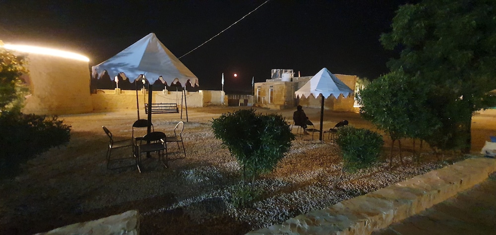 sandside desert resort