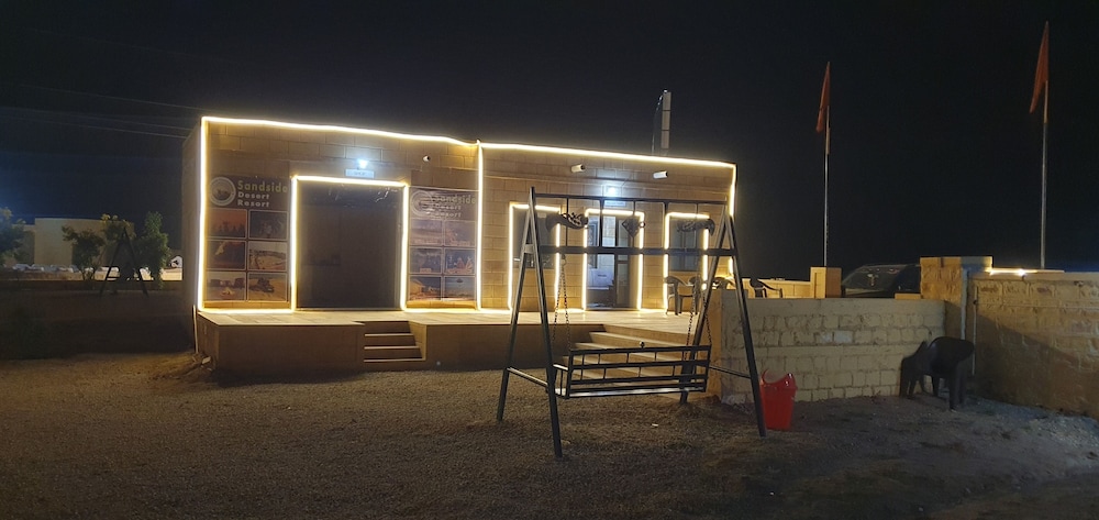 sandside desert resort