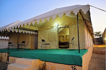 sandside desert resort