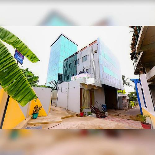 neighbour inn nandambakkam
