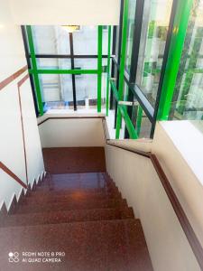neighbour inn nandambakkam