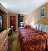 columbus inn and suites