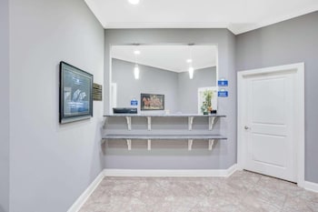 Columbus Inn And Suites,Columbus>>Asheville,3 star