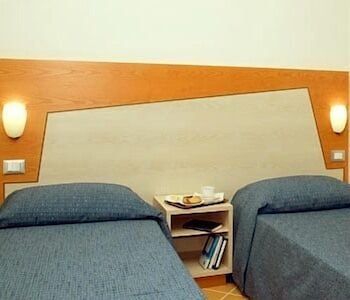 Hotel Torre Del Sole,Lazio>>Latina,4 star