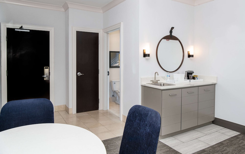 hilton columbus polaris