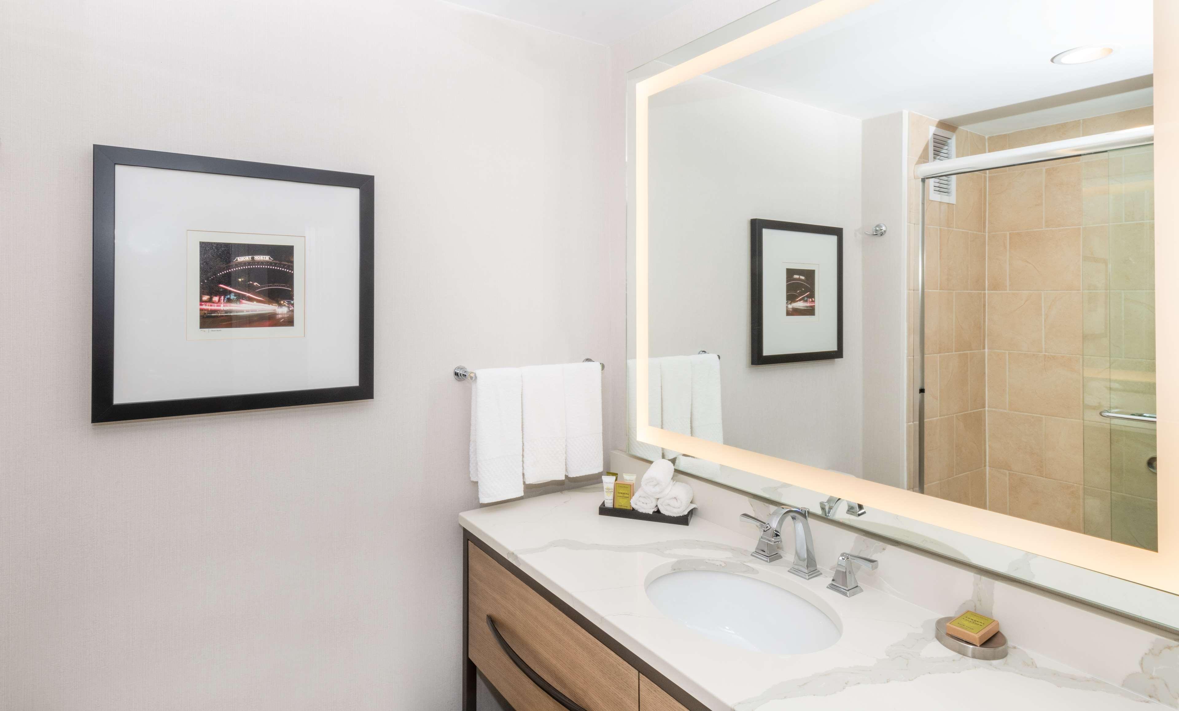 hilton columbus polaris