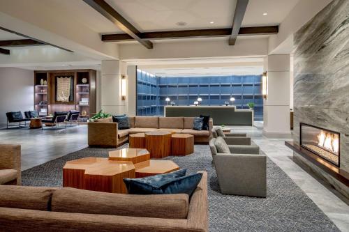 hilton columbus polaris