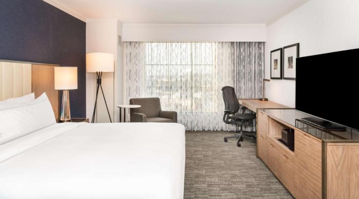 hilton columbus polaris