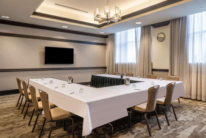 hilton columbus polaris