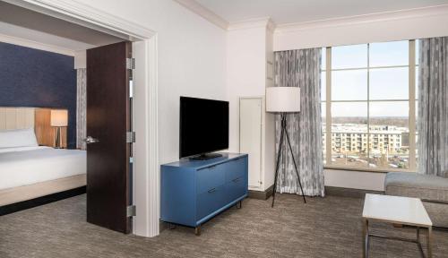 hilton columbus polaris